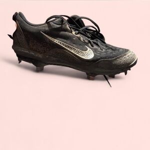 Nike Black and White Softball Cleats